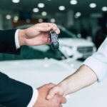 Vai comprar um seminovo? Saiba tudo sobre como avaliar carro com procedência