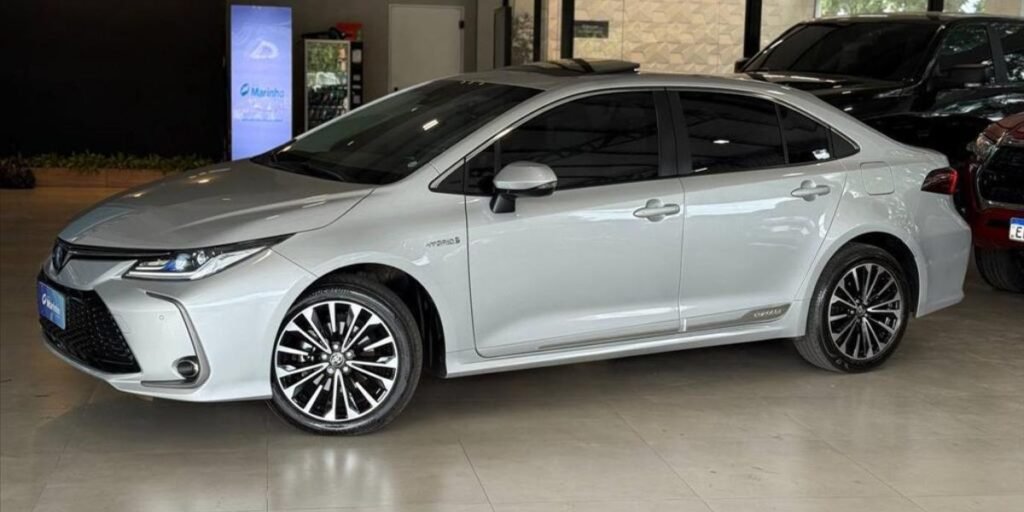 carro para trabalho seminovo Toyota Corolla